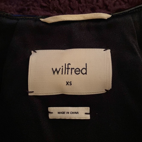 Wilfred (Aritzia) Chatou Faux Fur Vest in Burgundy Size XS - Picture 9 of 12